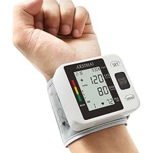Wrist Accurate Automatic High Blood Pressure Monitors Portable LCD Screen