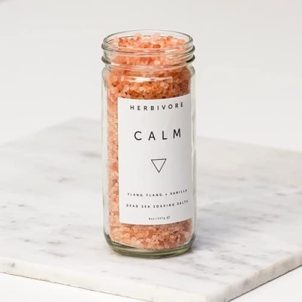 HERBIVORE Calm Soaking Bath Salts – Natural Himalayan Pink Salt - Image 6